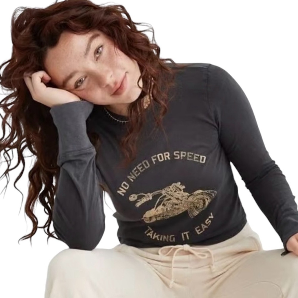 ❄️ 50% off winter Aerie gray long sleeve graphic motorcycle tee T shirt S